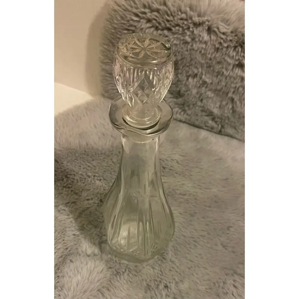 VTG 14” Glass Decanter & Stopper Etched Diamond pattern Genie Bottle